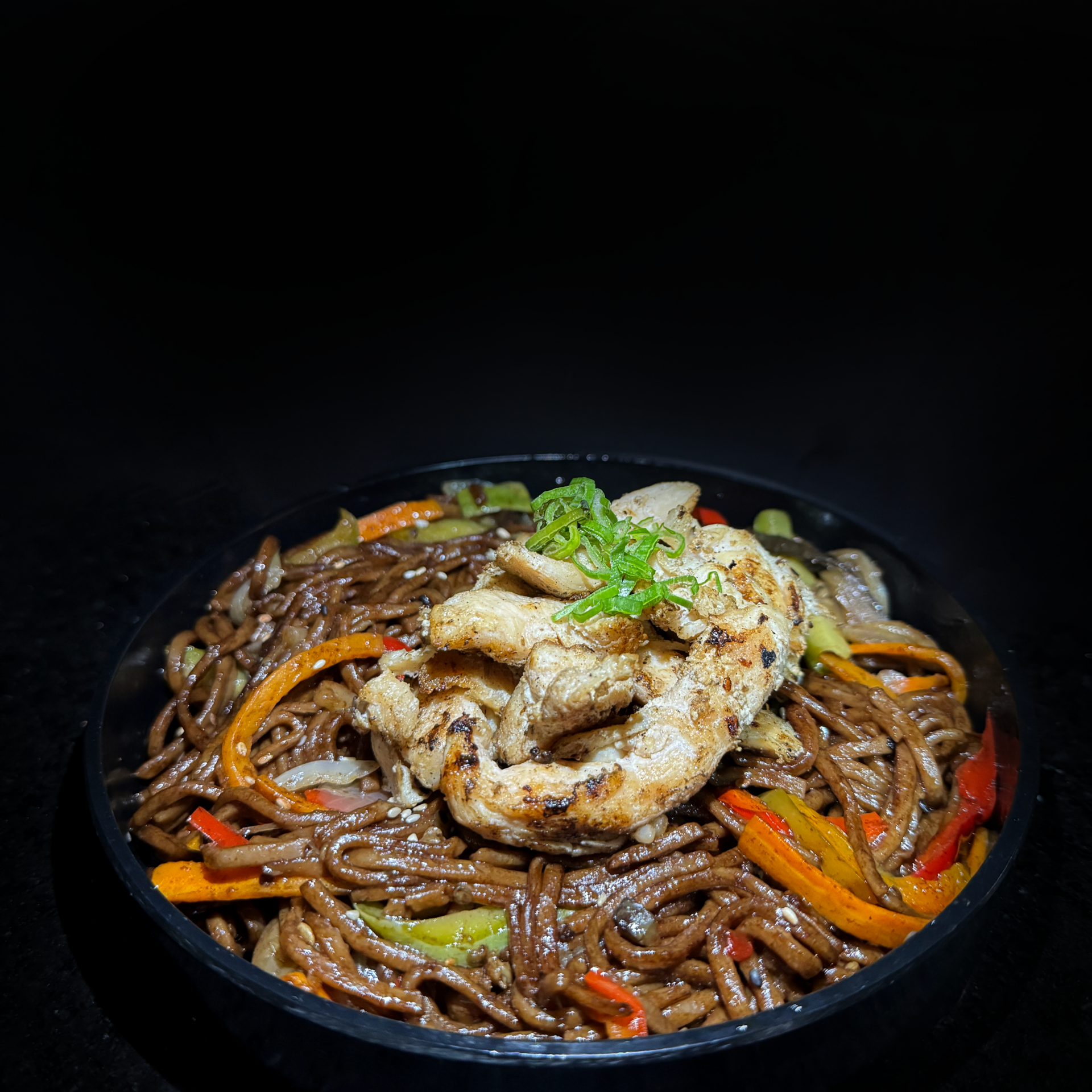 Yakisoba de pollo